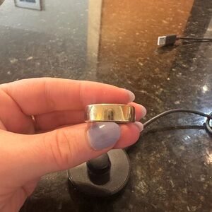 OURA RING generation 3. Size 8. Gold horizon.